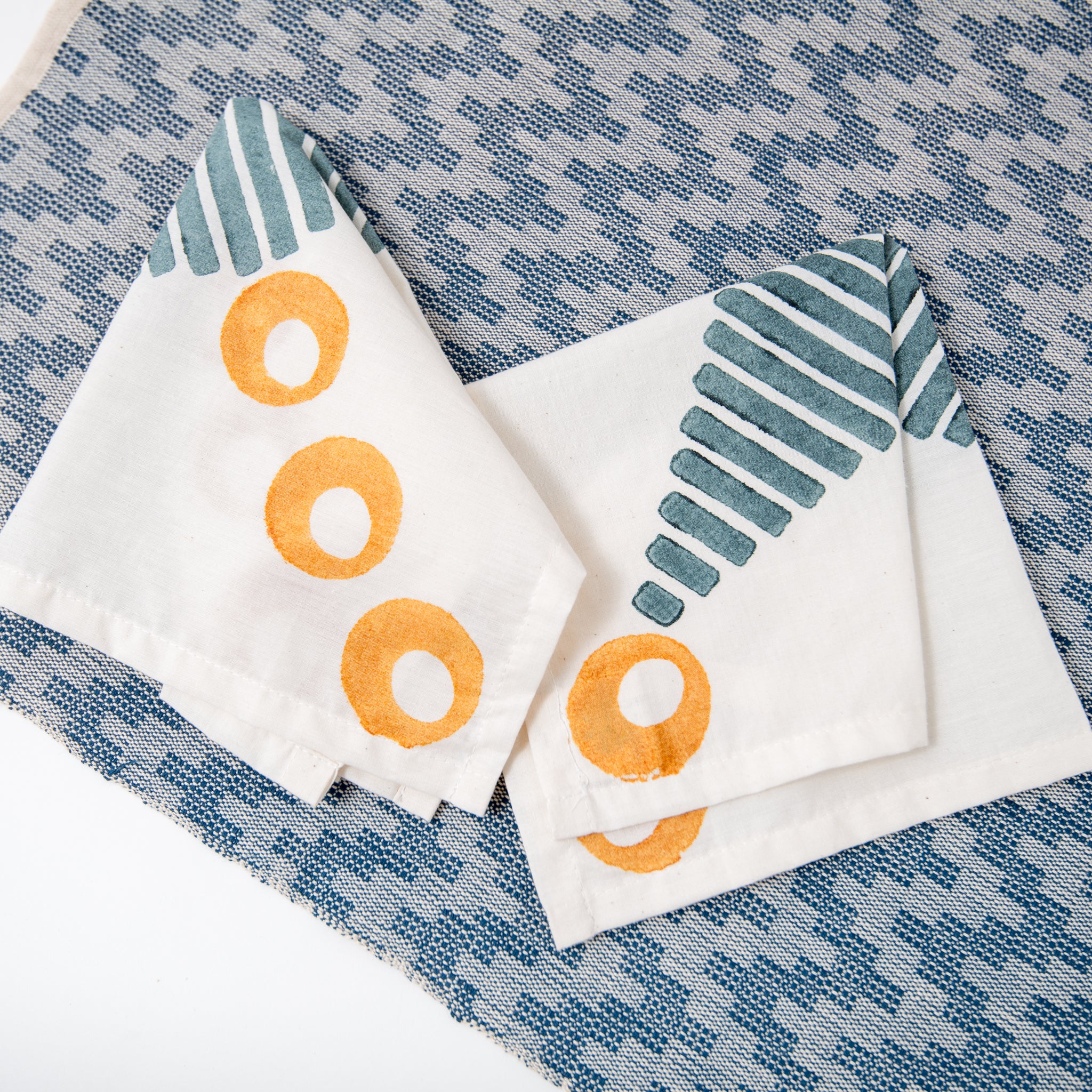 Scandinavian Folk Hand Towel ~ Zig Zag Indigo