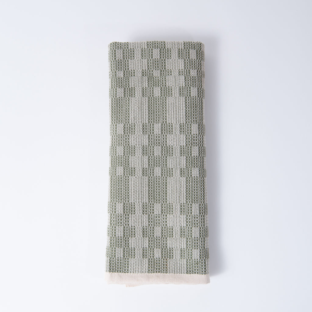 Scandinavian Folk Hand Towel ~ Chain Link Olive