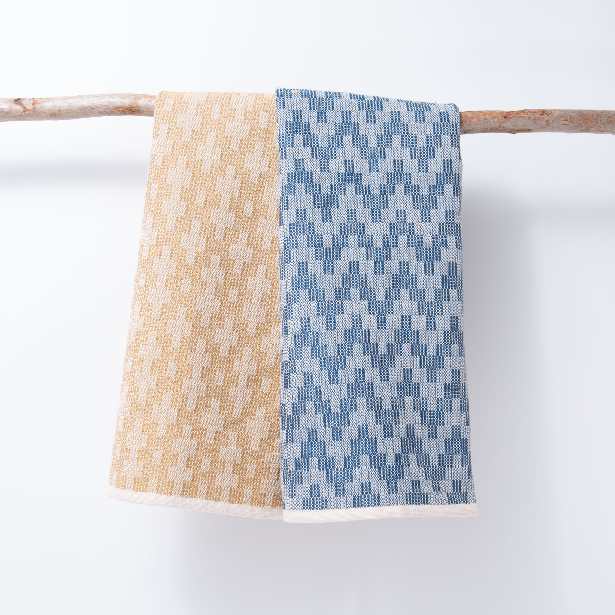 Scandinavian Folk Hand Towel ~ Zig Zag Indigo